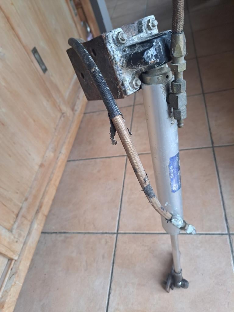 Vérin hydraulique moteur bateau direction  seimi typeba 220, Enlèvement ou Envoi