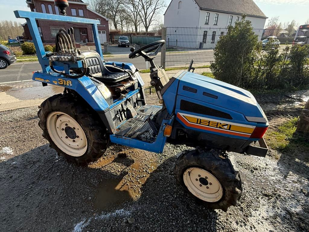 Mini-tracteur Iseki avec système de mini-conteneurs, Enlèvement, Utilisé, Jusqu'à 80 ch, Autres marques