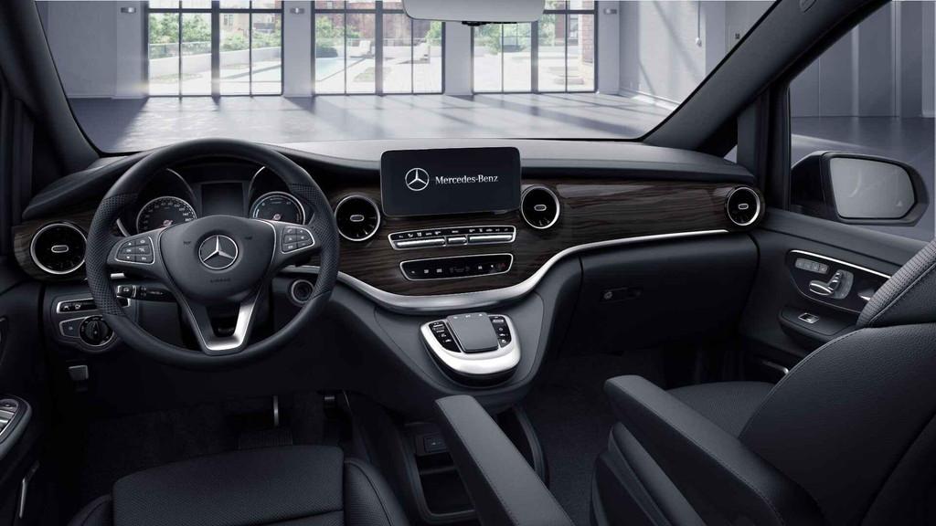 Mercedes-Benz EQV EQV 300 L3 7 Zitplaatsen | Dodehoekassiste, Gebruikt, 2812 kg, 600 min, https://public.car-pass.be/vhr/6255662e-ef7f-4ee0-80ad-4a7c60bf22ef