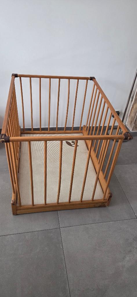 Vintage houten opvouwbare babybox, merk Storchenmühle, Kinderen en Baby's, Babyparken, Ophalen, Gebruikt, Rechthoekig, Boxkleed