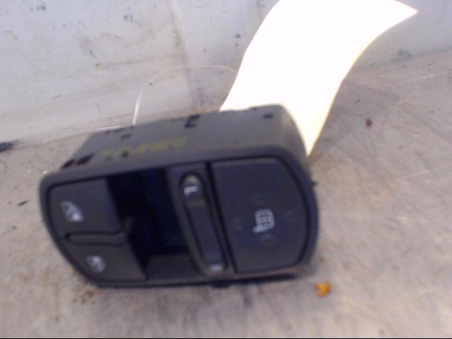 RAAMSCHAKELAAR Opel Corsa D (|13258521AA|13258521|), Gebruikt, Opel
