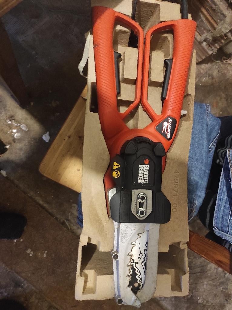 coupe branche alligator, Tuin en Terras, Ophalen, Zo goed als nieuw, 40 t/m 49 mm, Black & Decker