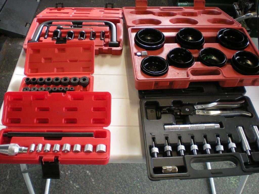 Garage mattrial, Enlèvement