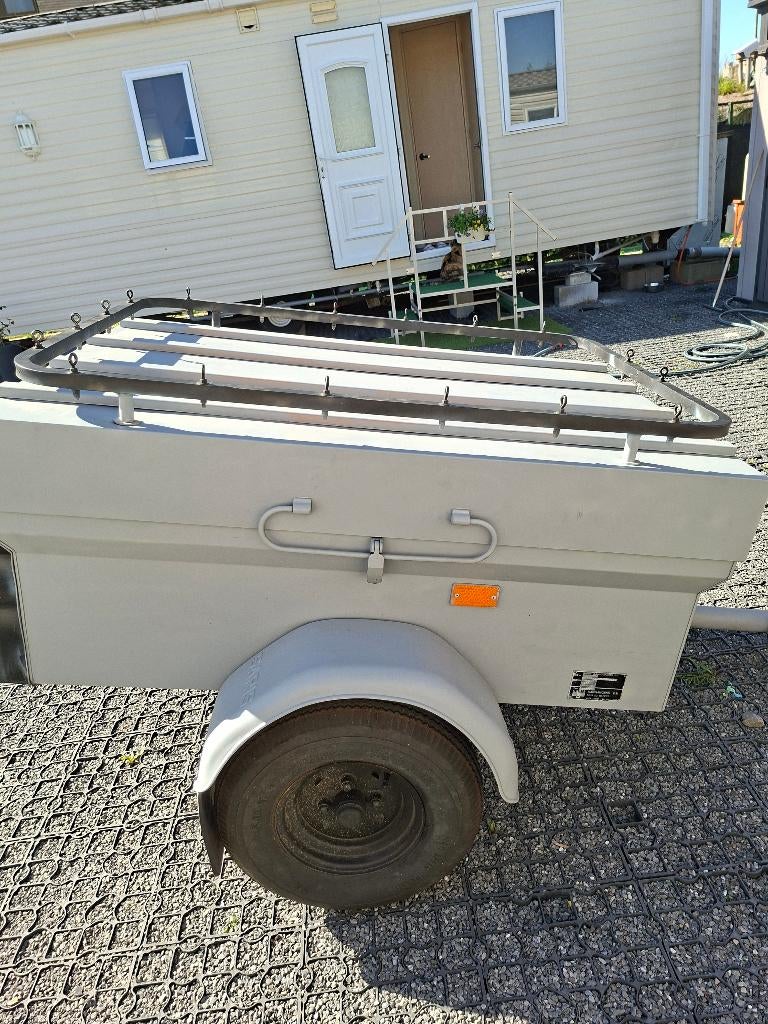 Remorque, Enlèvement ou Envoi, Comme neuf