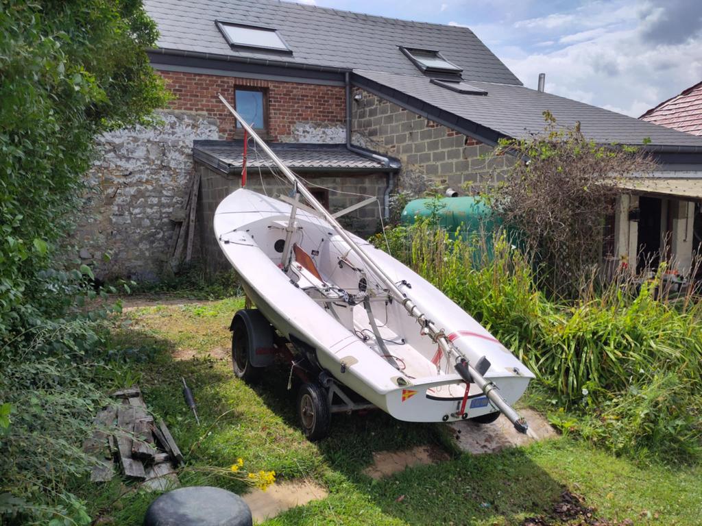 Bateau 470 en polyester pret a naviguer, 3 à 6 mètres, Enlèvement, Utilisé, Optimist ou Dériveur