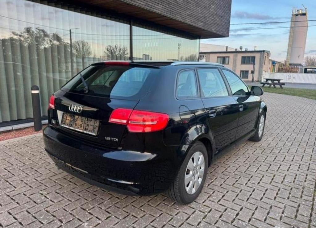 Audi a3 1.6tdi euro5, Auto's, Audi, Voorwielaandrijving, Euro 5, USB, Zwart