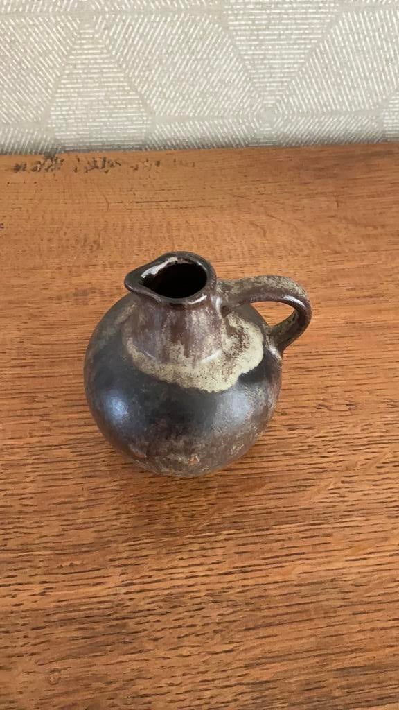 Vaasje Ruscha Fat Lava, Ophalen