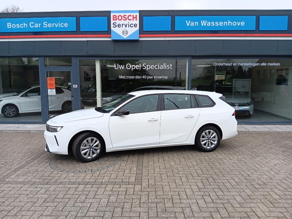 Opel Astra Sp Tr 1.2 benz Turbo wit 5000 km bj. 10/24, Auto's, Opel, Stof, 1199 cc, Wit, 5 deurs