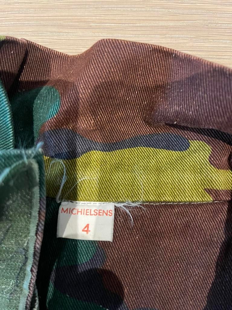 Smoke vest ABL, Collections, Enlèvement