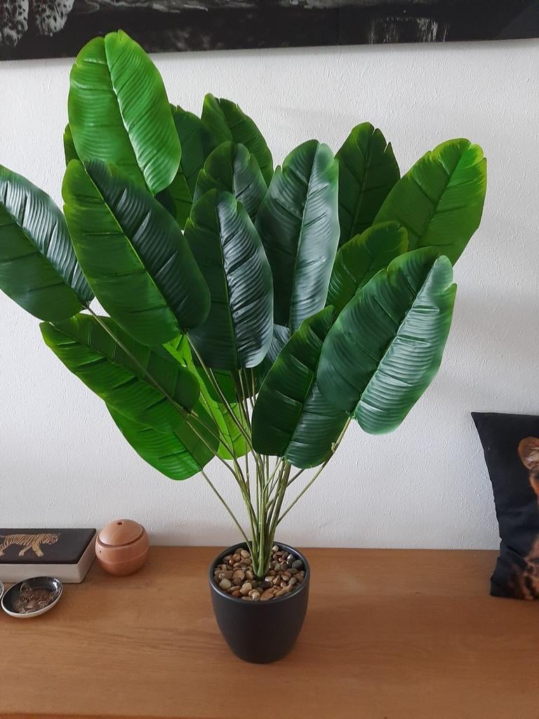 Belle nouvelle plante artificielle dans un pot en pierre, Maison & Meubles, Plantes d'intérieur, Enlèvement