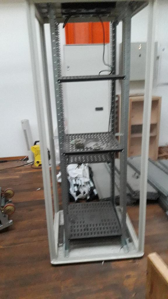 armoire pour serveur, Informatique & Logiciels, Armoires de serveurs, Enlèvement, Comme neuf, Verre, Tôle d'acier