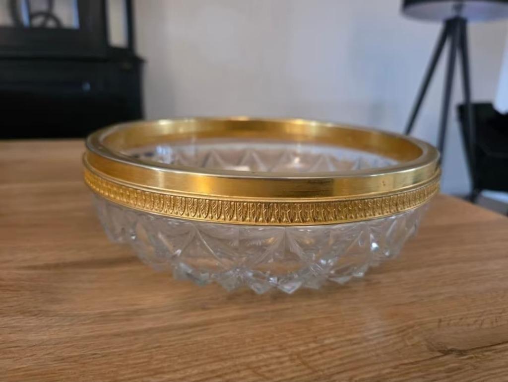 Kristallen bonbonnière schaal Val Saint Lambert, Enlèvement