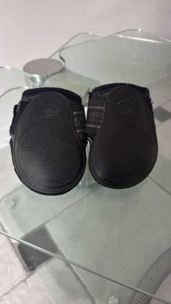 VEREDUS Nero Line zwarte beenwarmers maat M met klittenband, Dieren en Toebehoren, Ophalen of Verzenden, Gebruikt, Springen