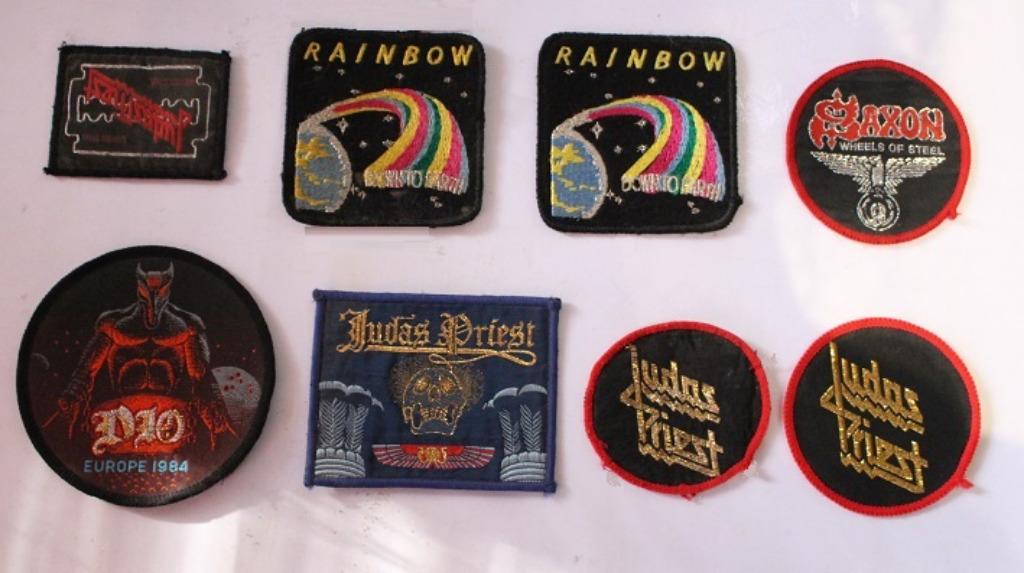 Badges Heavy-metal band!, Collections, Broches, Pins & Badges, Enlèvement ou Envoi, Comme neuf, Autres sujets/thèmes
