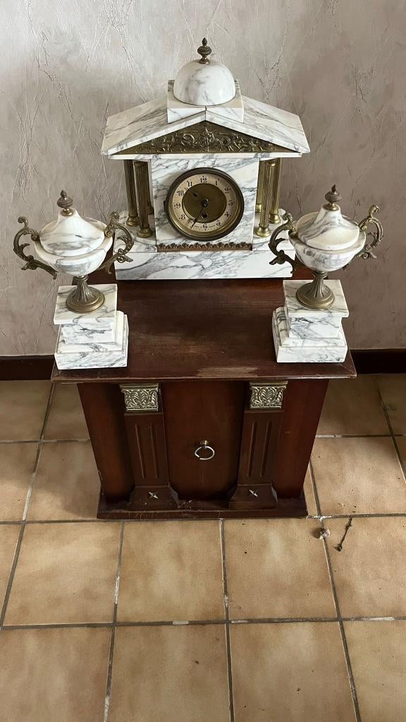 antieken klok, Enlèvement