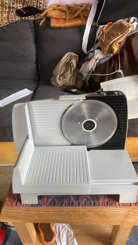 MACHINE DE DÉCOUPE DOMO DO1951S Type GS-190, Enlèvement, Utilisé