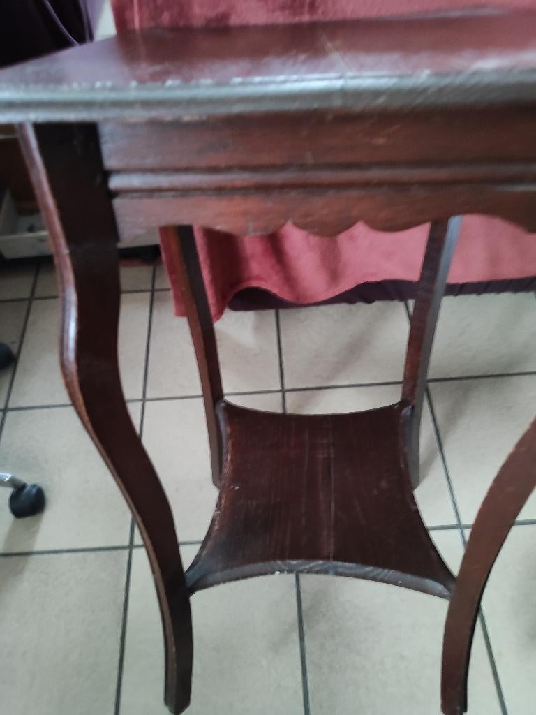 pied de stalle of staander in donker hout, Ophalen, Gebruikt