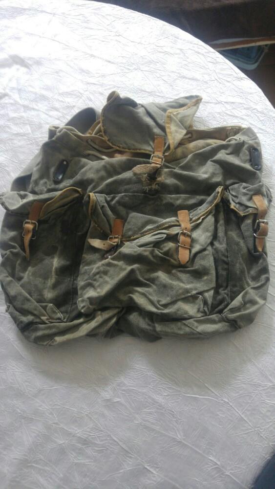 Vintage sac a dos Militaire pouch ddr, Enlèvement ou Envoi, Utilisé