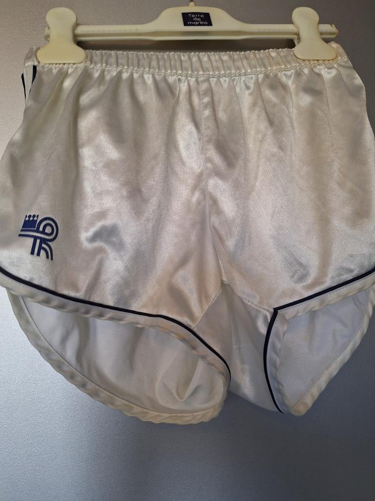 Short de sport blanc, taille 38, 100% polyamide, Taille 38/40 (M), Sans marque, Comme neuf, Enlèvement