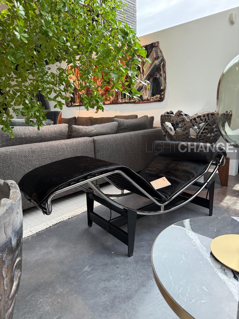 Cassina 4 Hairy Skin of Leder OUTLET -40% -50% LC4 LC2 NIEUW, Maison & Meubles, Fauteuils, Enlèvement, Neuf, Cuir, High-end Furniture