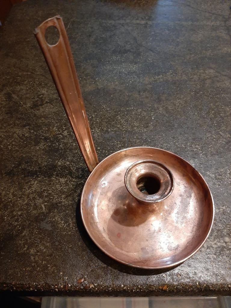 Bougeoir ancien en cuivre, Antiquités & Art, Enlèvement ou Envoi