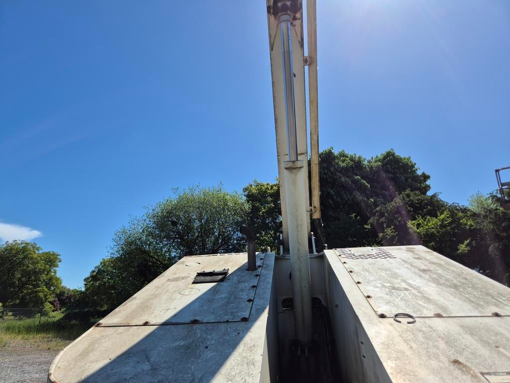 2 nacelles TEREX TB 66 ET 60, Articles professionnels, Enlèvement ou Envoi