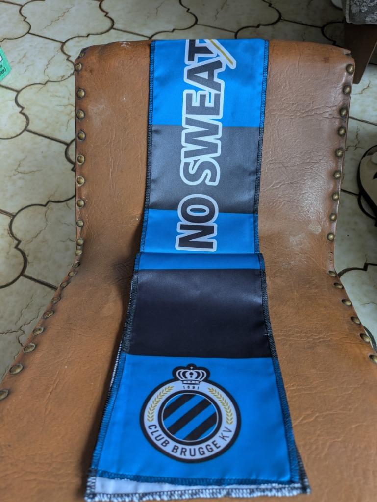 Sjaaltje club Brugge, Sports & Fitness, Football, Enlèvement ou Envoi, Comme neuf, Accessoires de club