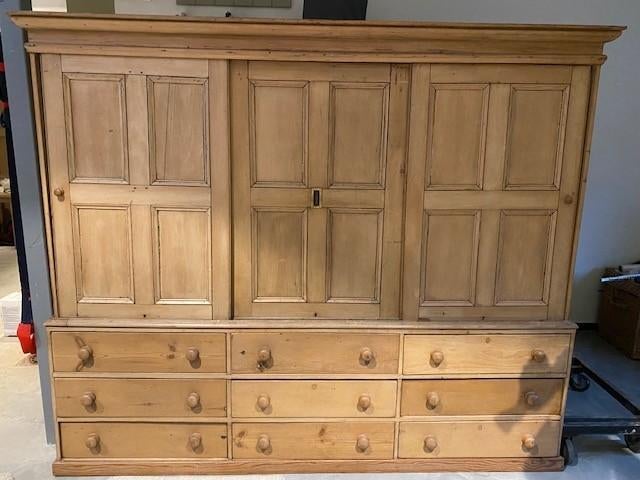 Grenen kast, Ophalen, Gebruikt, Met deur(en), 200 cm of meer