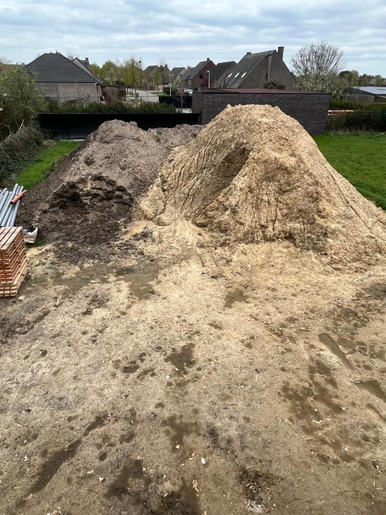 Gratis zwart zand en zavel, Jardin & Terrasse, Sable, Enlèvement, Utilisé, Autres types