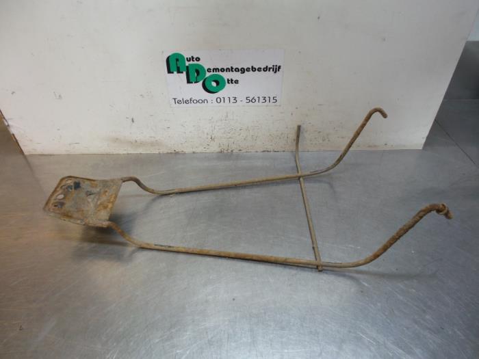 Mécanique de levage roue de secours d'un Skoda Felicia (Fel, -, Utilisé, Skoda, -