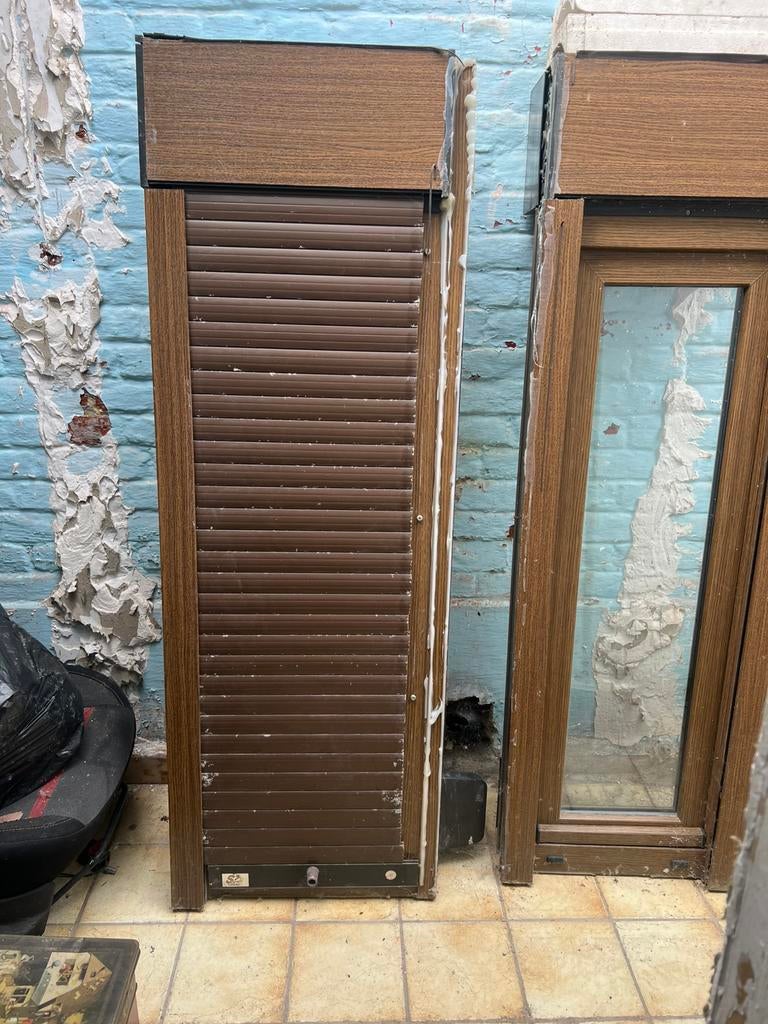 À vendre châssis avec volet, Doe-het-zelf en Bouw, Rolluiken, Ophalen of Verzenden, Zo goed als nieuw