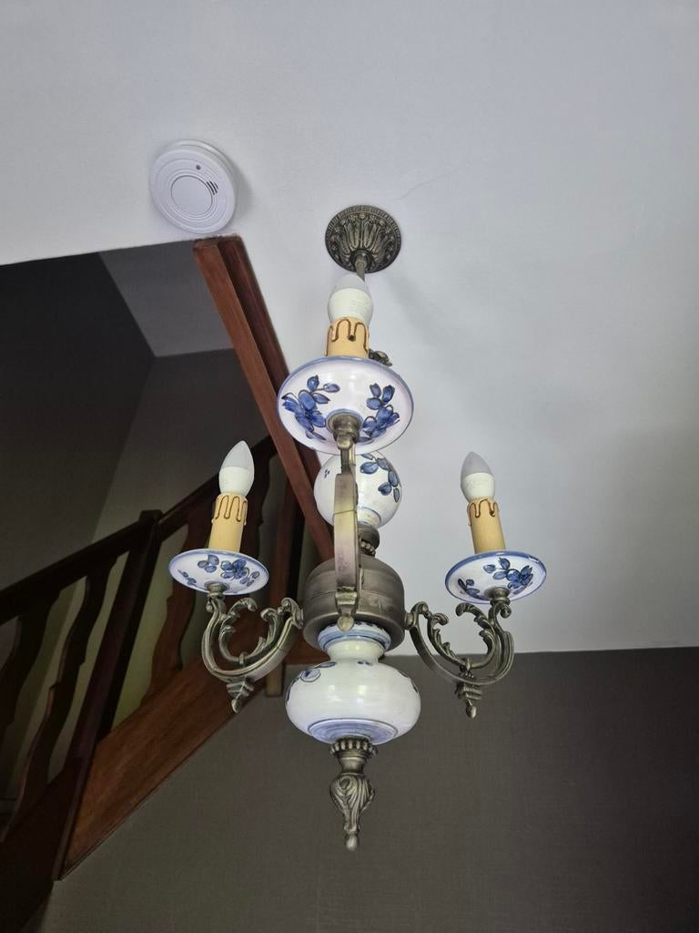 Kroonluchter met 3 lampen, Ophalen