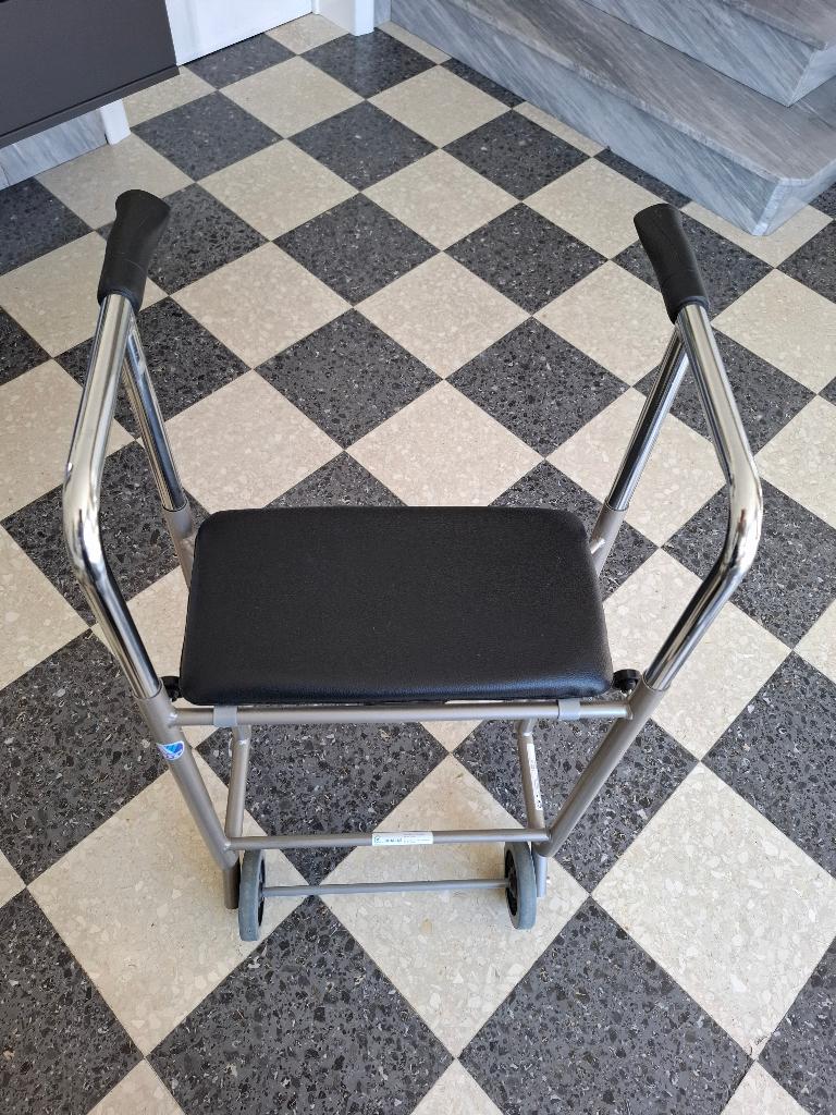 Déambulateur cadre de marche, Enlèvement, Poids léger, Comme neuf