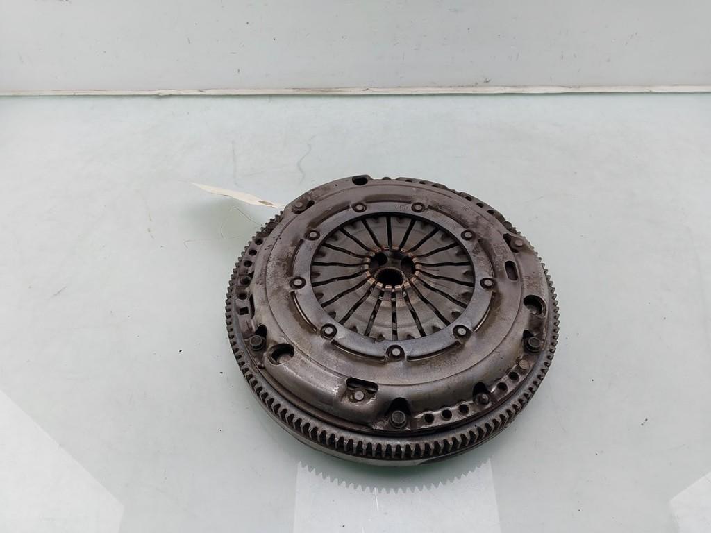 VOLANT MOTEUR BI-MASSE Audi A1 Sportback (GBA) (01-2018/-), Utilisé, Audi