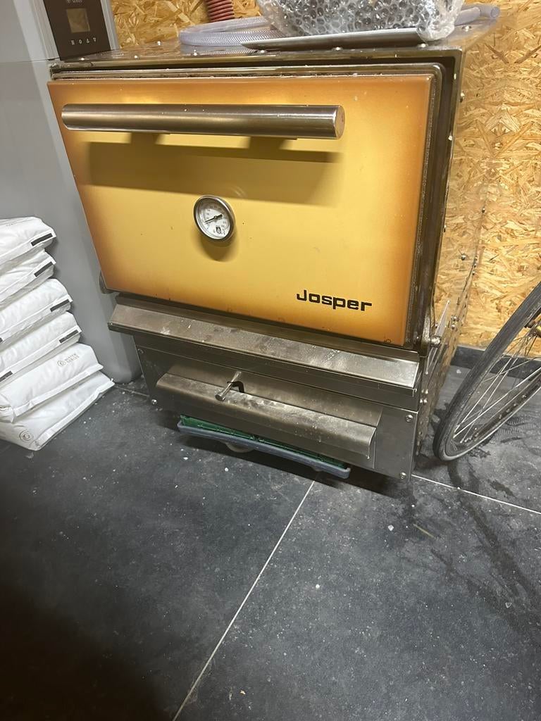 Josper BBQ, Ophalen, Zo goed als nieuw