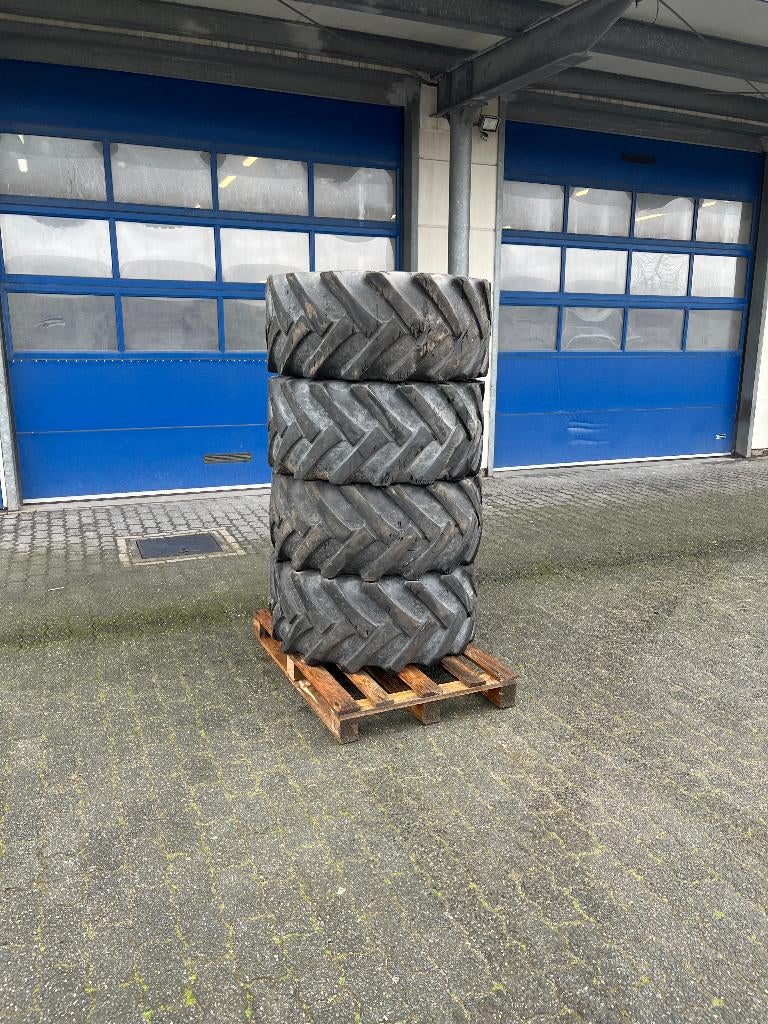 BKT 16.0/70-20 / 405/70-20 shovel banden / landbouwbanden, Zakelijke goederen, Landbouw | Onderdelen | Banden, Velgen en Assen