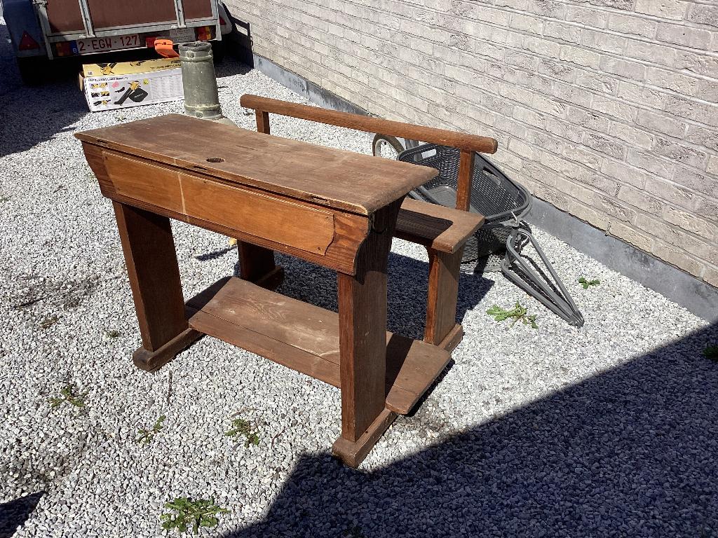 Kinder schoolbank, Ophalen