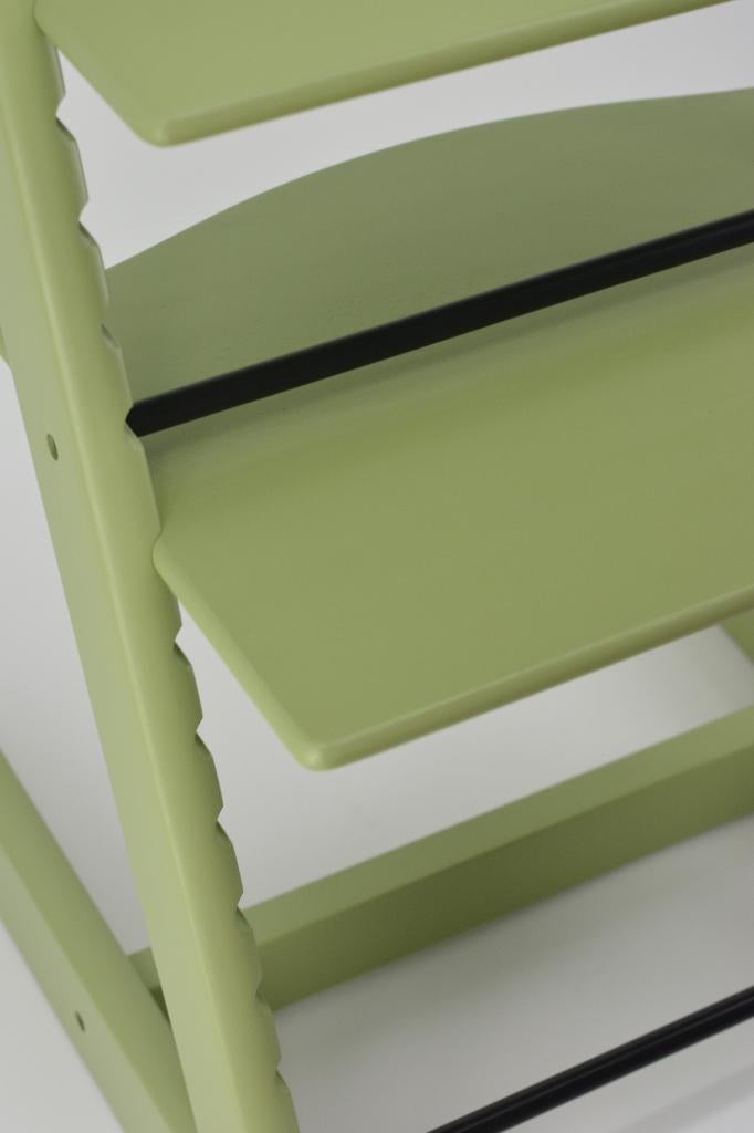 Stokke Tripp Trapp Moss Green– Refurbished model tripp, Kinderen en Baby's, Kinderstoelen, Verzenden, Zo goed als nieuw, Inklapstoel
