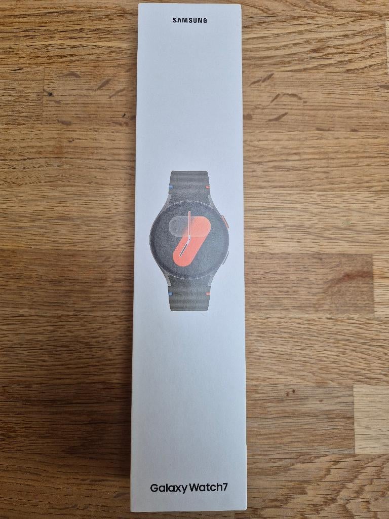 Samsung Galaxy Smartwatch 7, Nieuw, Ophalen of Verzenden, Samsung galaxy watch, Waterdicht