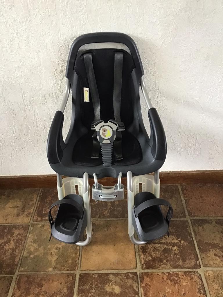 Fietsstoeltje , , regenponcho €5 ‘ ‘, Fietsen en Brommers, Ophalen, Zo goed als nieuw, Voorzitje