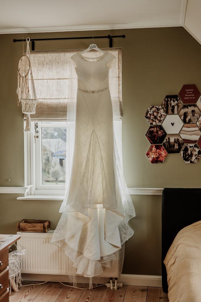 Monica Lorretti bruidsjurk maat 36, Kleding | Dames, Ophalen, Zo goed als nieuw, Trouwjurk