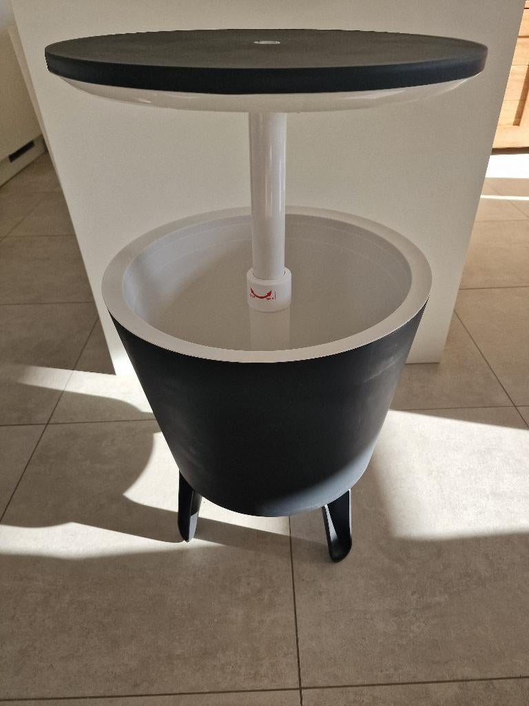 Keter Coolbar Partytafel   (Nieuw), Ophalen, Nieuw