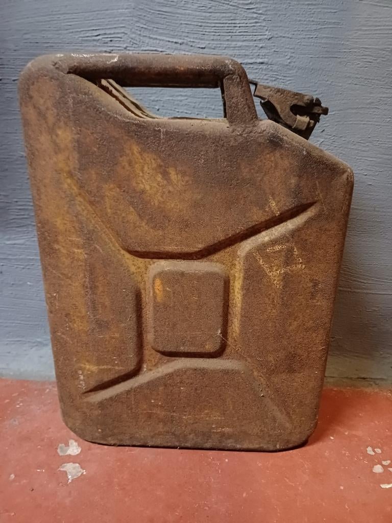 Oude jerrycans uit de tweede wereldoorlog, Verzamelen, Militaria | Tweede Wereldoorlog, Ophalen