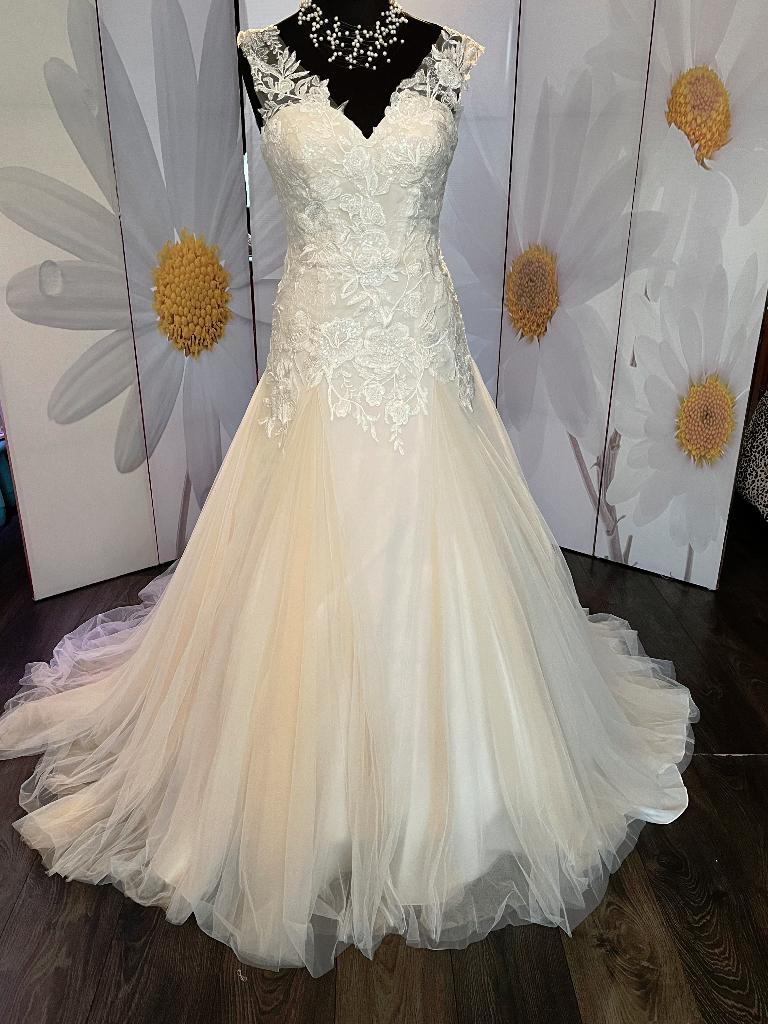 Nieuw maat 36/38 -38 JULA weg=weg, Kleding | Dames, Trouwkleding en Trouwaccessoires, Trouwjurk, Overige kleuren, Verzenden, Nieuw