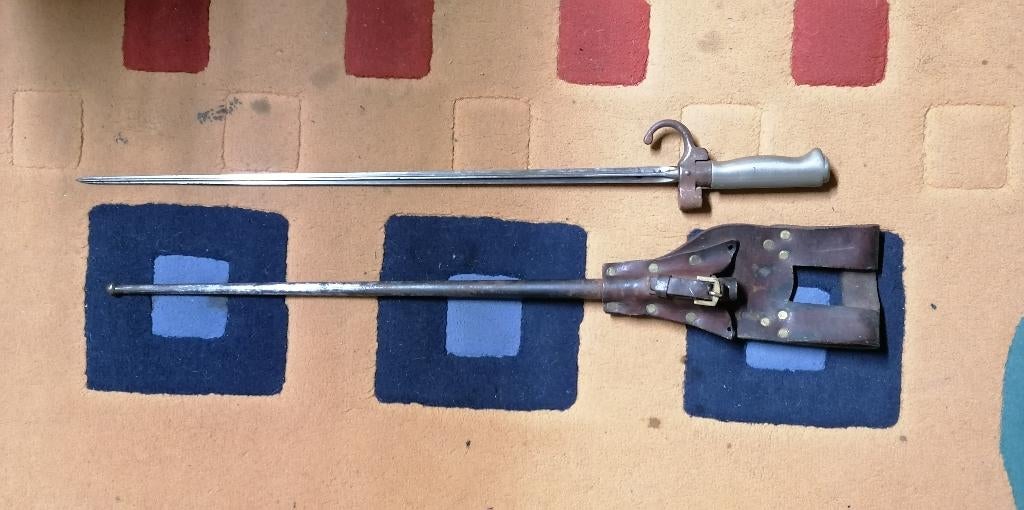 Baïonnette militaire Française M1882 WW1, Collections, Envoi