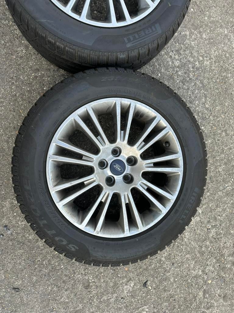 Ford Kuga Velgen 17 Inch, Auto-onderdelen, Ophalen, Banden en Velgen, 17 inch, Winterbanden
