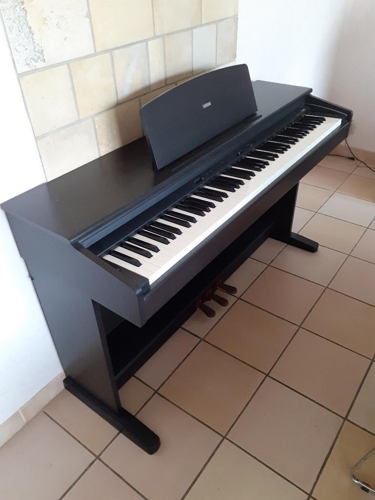 digitale piano Yamaha YDP-88II, Muziek en Instrumenten, Piano's, Ophalen, Gebruikt, Zwart, Digitaal