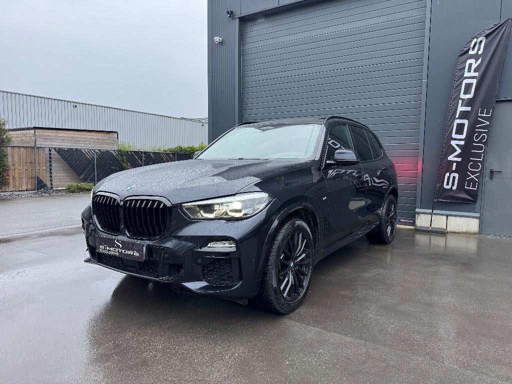 BMW X5 45e xDrive M PANO/LED/ACC/360/KRISTAL/GARANTIE, Automaat, Zwart, Leder, Bedrijf