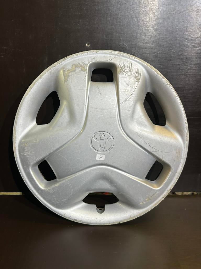 1 enjoliveur Toyota verso aygo yaris 14", Enlèvement ou Envoi, Utilisé