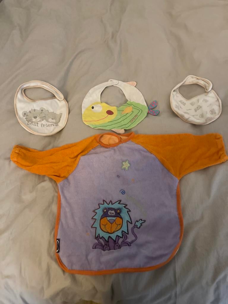 Bavoir 4 pièces, Enlèvement ou Envoi, Comme neuf